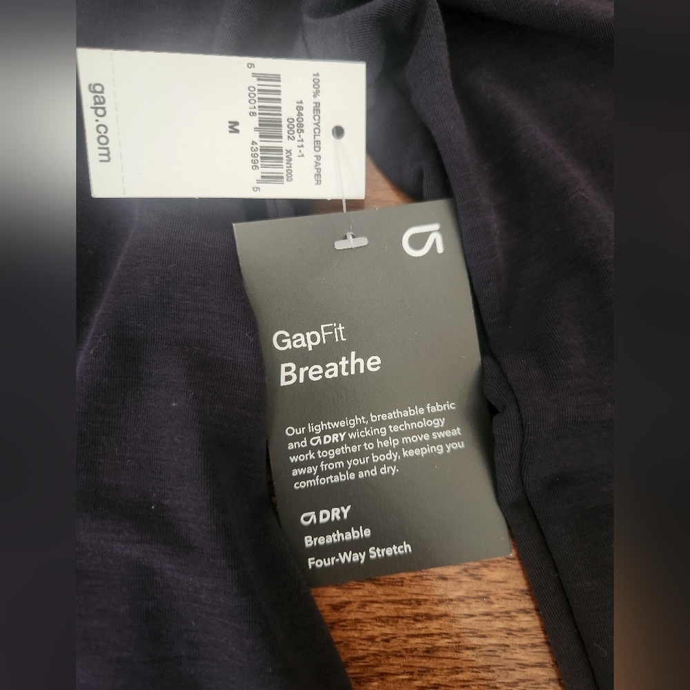 NWT GapFit, Breathe,open back, long sleeve tee - Picture 2 of 5